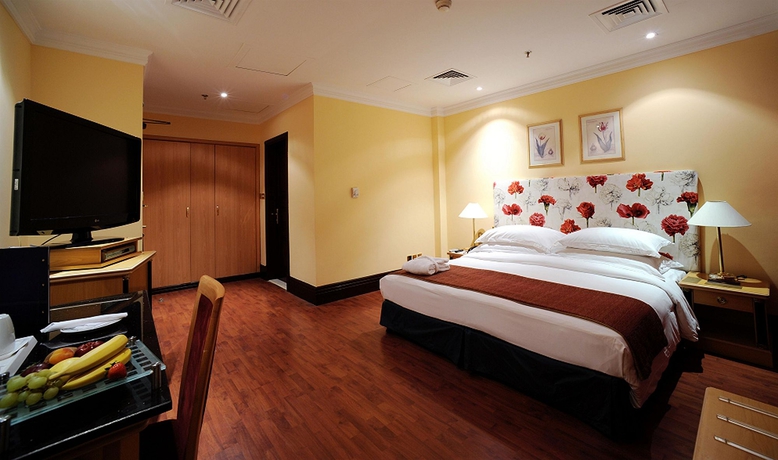 Imagen de la habitación del Hotel Le Royal. Foto 6