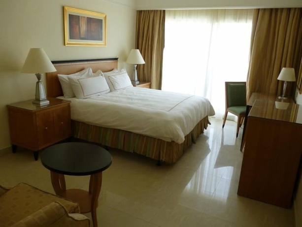 Imagen de la habitación del Hotel Le Royal Holiday Resort Aqua Park. Foto 4