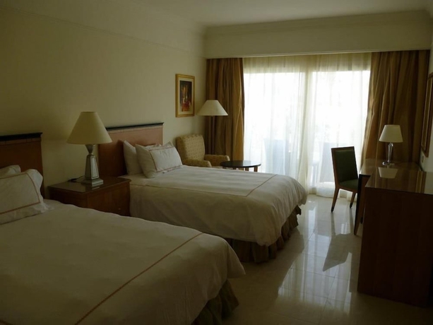 Imagen de la habitación del Hotel Le Royal Holiday Resort Aqua Park. Foto 6