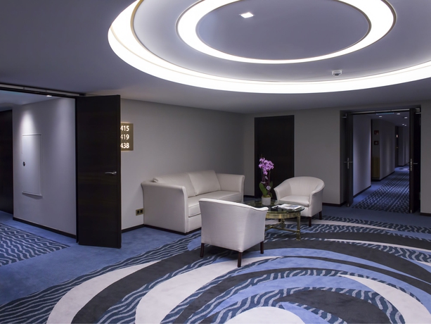 Imagen de los interiores del Hotel Le Royal Hotels and Resorts. Foto 15
