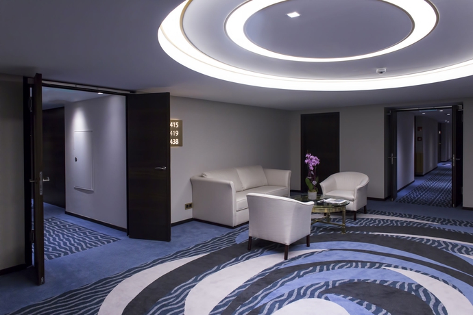 Imagen de la habitación del Hotel Le Royal Hotels and Resorts. Foto 12