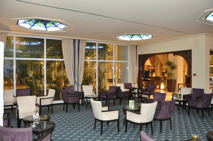 Imagen del bar/restaurante del Hotel Le Royal Hotels and Resorts - Hammamet. Foto 2