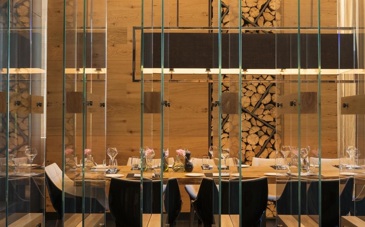 Imagen del bar/restaurante del Hotel Le Royal Meridien Abu Dhabi. Foto 9