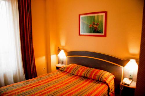 Imagen de la habitación del Hotel Le Ruisseau. Foto 7