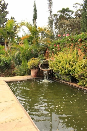Imagen de la piscina del Hotel Le Rustique. Foto 16