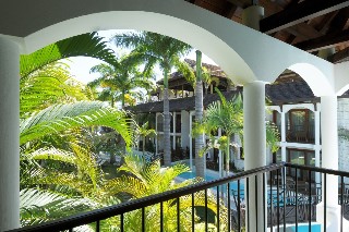 Imagen de los exteriores del Hotel Le Saint Alexis. Foto 14