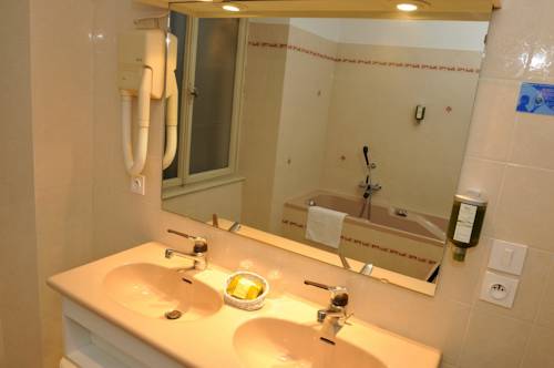 Imagen de la habitación del Hotel Le Saint Barnabé and Spa. Foto 7