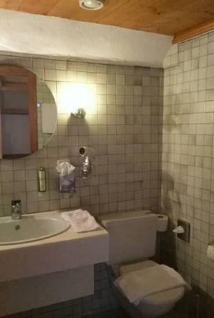 Imagen de la habitación del Hotel Le Saint Georges, Broc. Foto 9