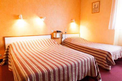 Imagen de la habitación del Hotel Le Saint Georges. Foto 9