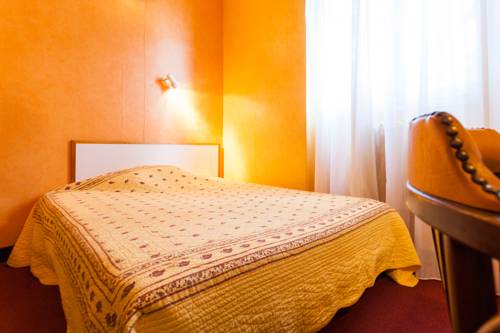 Imagen de la habitación del Hotel Le Saint Georges. Foto 10