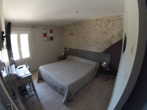 Imagen de la habitación del Hotel Le Saint Germain, Pezenas. Foto 10