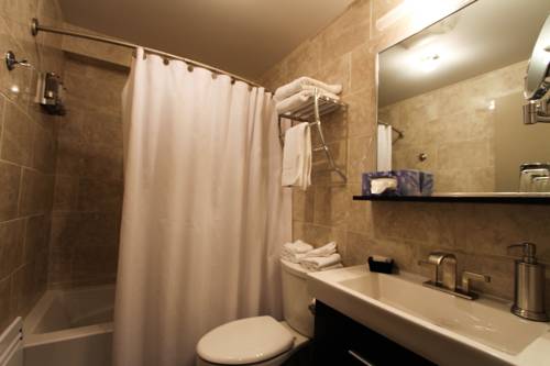 Imagen de la habitación del Hotel Le Saint Germain, Rimouski. Foto 5