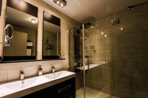 Imagen de la habitación del Hotel Le Saint Germain, Rimouski. Foto 7
