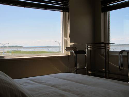 Imagen de la habitación del Hotel Le Saint Germain, Rimouski. Foto 14