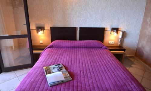 Imagen de la habitación del Hotel Le Saint Jean. Foto 2