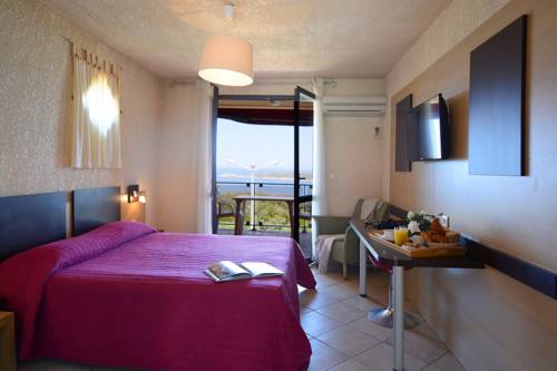 Imagen de la habitación del Hotel Le Saint Jean. Foto 11