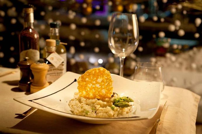 Imagen del bar/restaurante del Hotel Le Saint Joseph. Foto 10