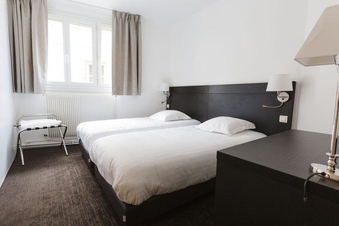 Imagen de la habitación del Hotel Le Saint Louis. Foto 8