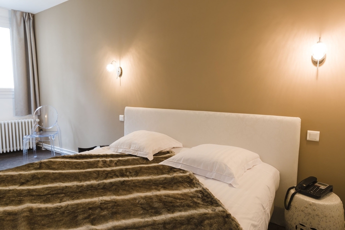 Imagen de la habitación del Hotel Le Saint Louis. Foto 15