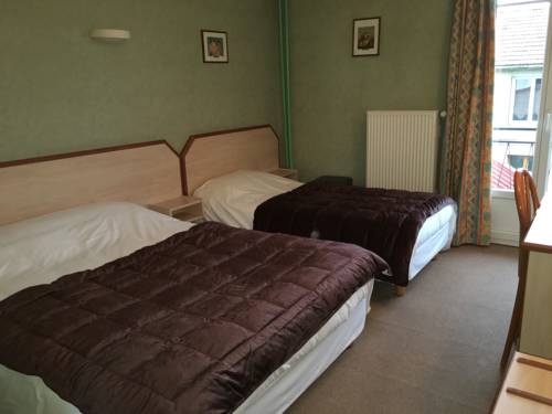 Imagen de la habitación del Hotel Le Saint Remy. Foto 8