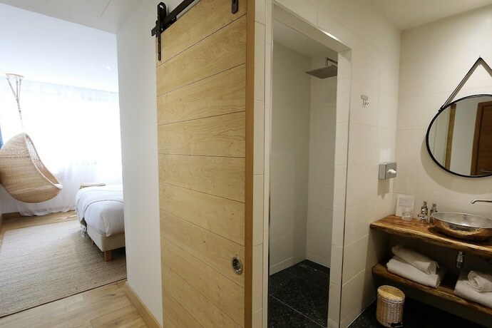 Imagen de la habitación del Hotel Le Saint Remy. Foto 14