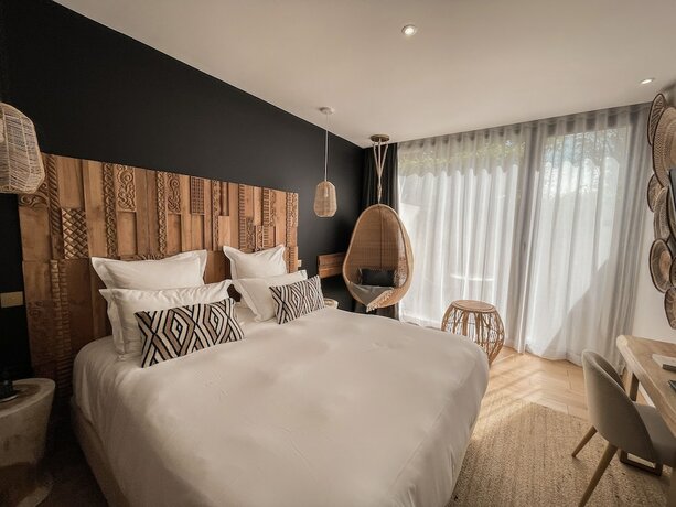 Imagen de la habitación del Hotel Le Saint Remy. Foto 16