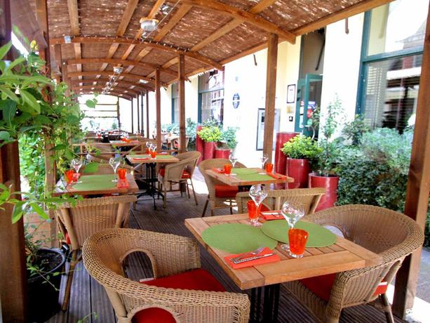 Imagen del bar/restaurante del Hotel Le Saint-georges Vendome. Foto 2