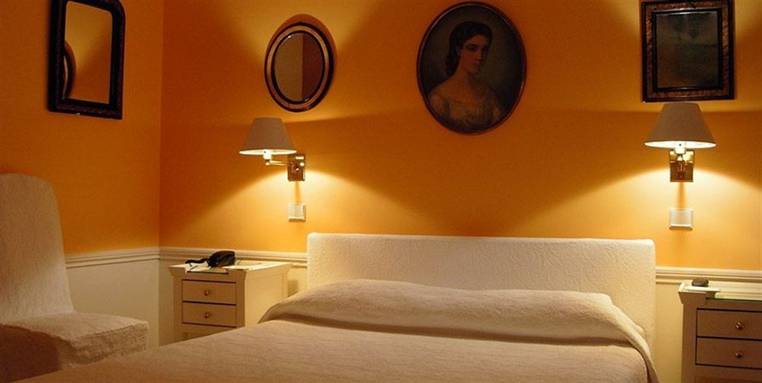 Imagen de la habitación del Hotel Le Saint-grégoire. Foto 6