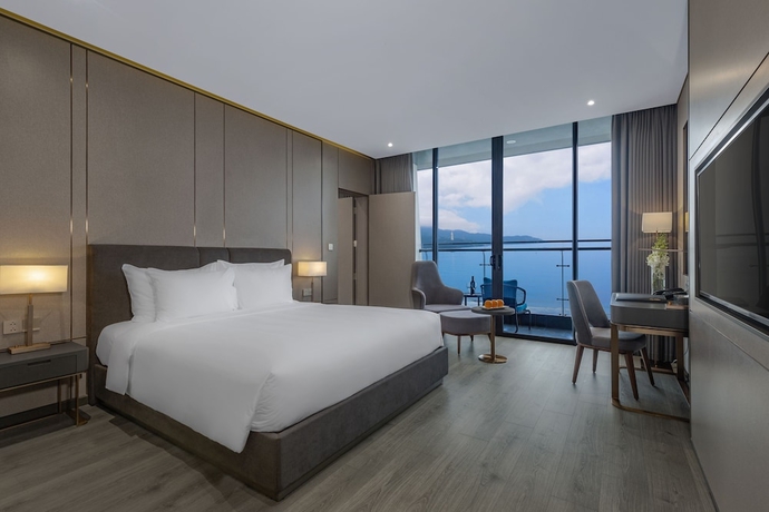Imagen de la habitación del Hotel Le Sands Oceanfront Danang. Foto 3
