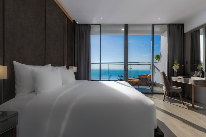 Imagen de la habitación del Hotel Le Sands Oceanfront Danang. Foto 7