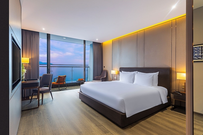 Imagen de la habitación del Hotel Le Sands Oceanfront Danang. Foto 9