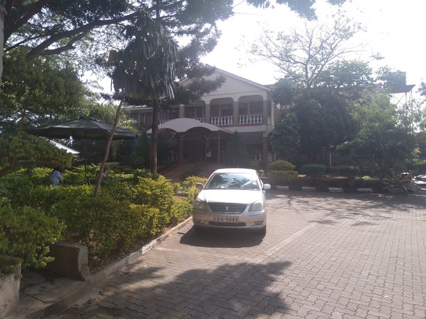 Imagen de los exteriores del Hotel Le Savanna Country Lodge And. Foto 5