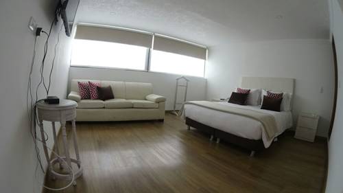 Imagen de la habitación del Hotel Le Select. Foto 6