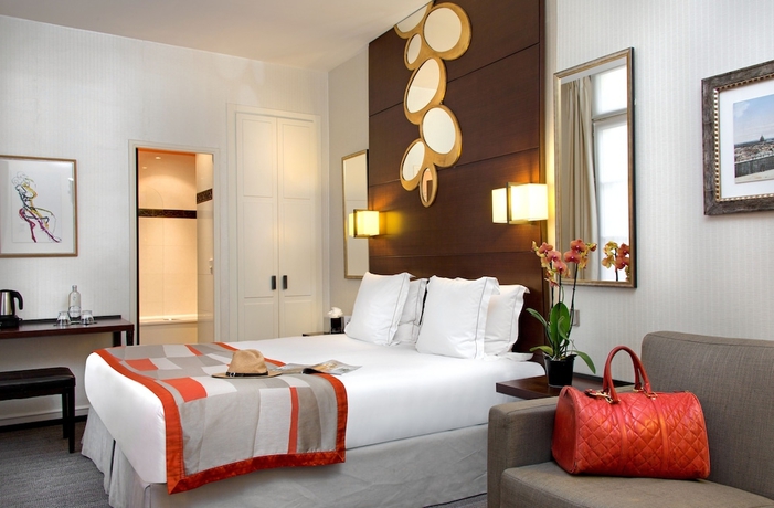 Imagen de la habitación del Hotel Le Senat. Foto 4