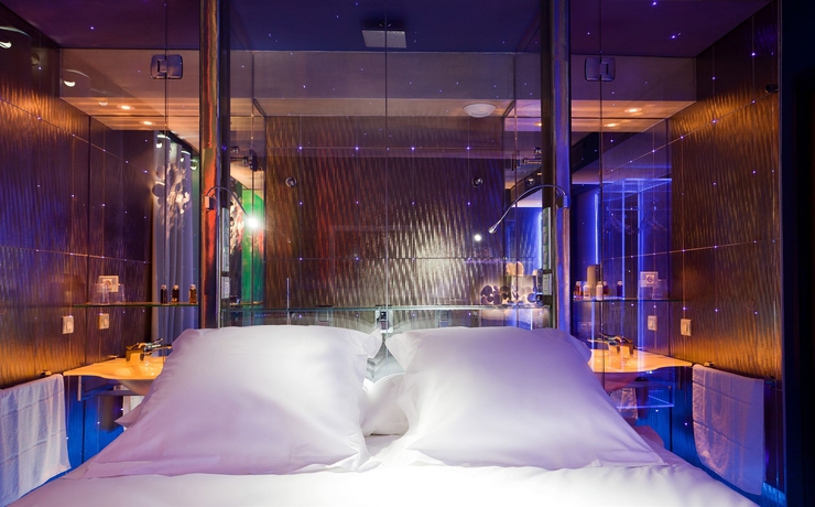 Imagen de la habitación del Hotel Le Seven. Foto 3