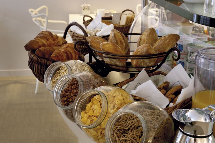 Imagen del bar/restaurante del Hotel Le Sevigne, Sure Collection By Best Western. Foto 2