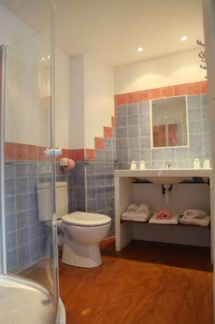 Imagen de la habitación del Hotel Le Signoret. Foto 7