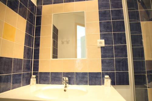 Imagen de la habitación del Hotel Le Signoret. Foto 8