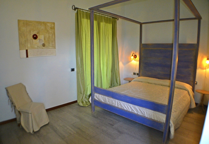 Imagen de la habitación del Hotel Le Sirene. Foto 10