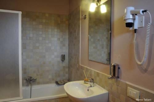 Imagen de la habitación del Hotel Le Sodole Country Resort & Golf. Foto 13