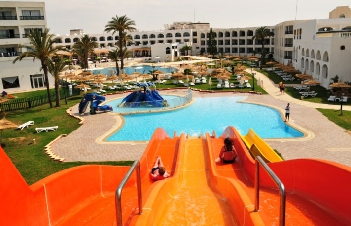 Imagen general del Hotel Le Soleil Bella Vista. Foto 8