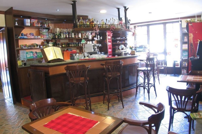 Imagen del bar/restaurante del Hotel Le Soleil, Challand-Saint-Anselme. Foto 1