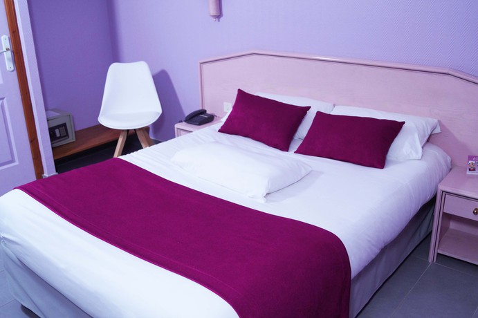 Imagen de la habitación del Hotel Le Soleil D'or. Foto 7