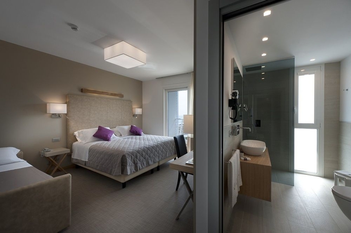 Imagen de la habitación del Hotel Le Soleil, Lido Di Jesolo. Foto 11