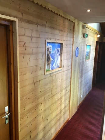 Imagen de los interiores del Hotel Le Soly. Foto 15