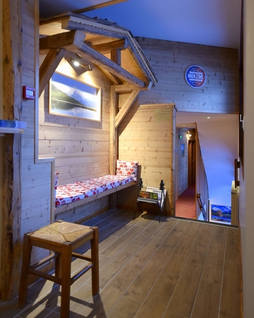 Imagen de los interiores del Hotel Le Soly. Foto 18