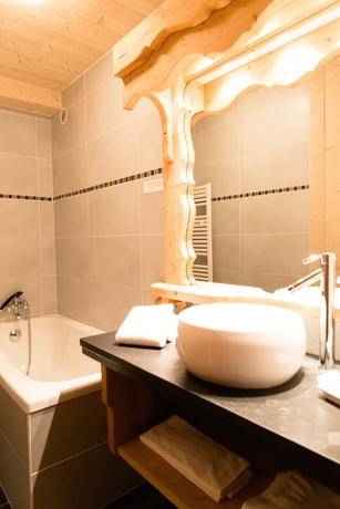 Imagen de la habitación del Hotel Le Sporting, Morzine. Foto 10
