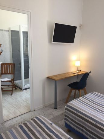 Imagen de la habitación del Hotel Le Square. Foto 2
