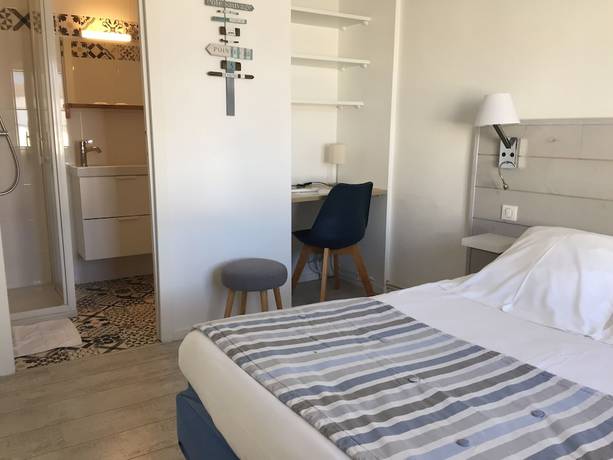 Imagen de la habitación del Hotel Le Square. Foto 3