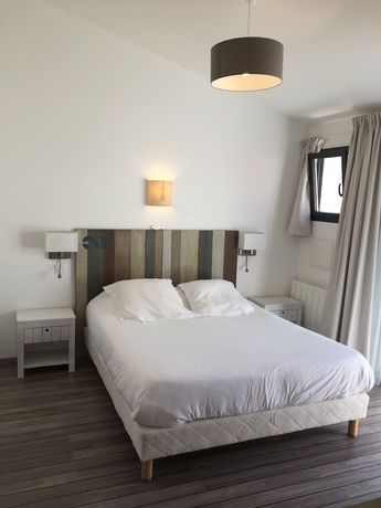 Imagen de la habitación del Hotel Le Square. Foto 13